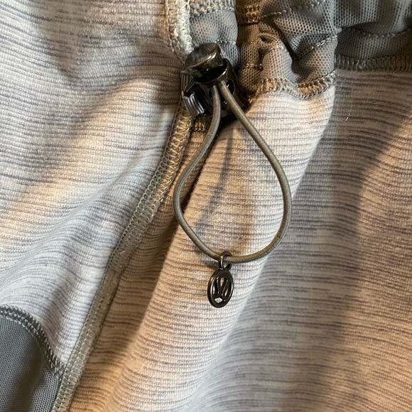 Lululemon Sunshine Salutation jacket - Picture 2 of 3